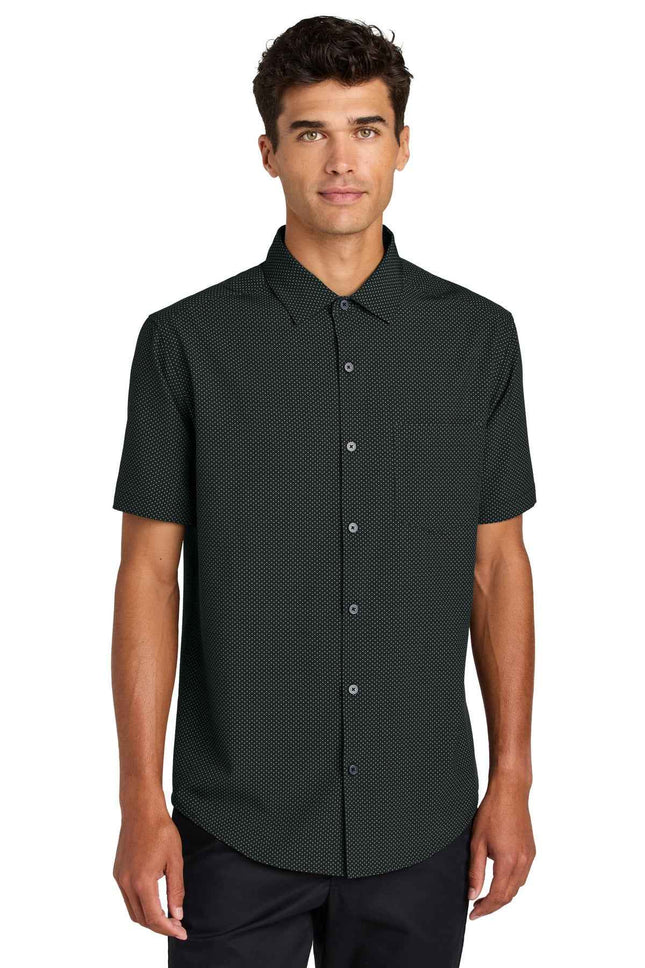 Mercer+Mettle Short Sleeve UV Capital Tech Shirt MM2006 Deep Black Triangle Print