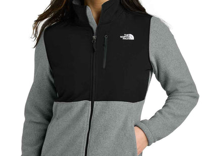 The North Face Women's Highest Peak FullZip Fleece Jacket NF0A8BUR