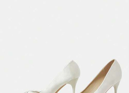 Women’s Satin Pointed-Toe Stiletto Pumps with Knotted Detail