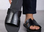 Black / 7